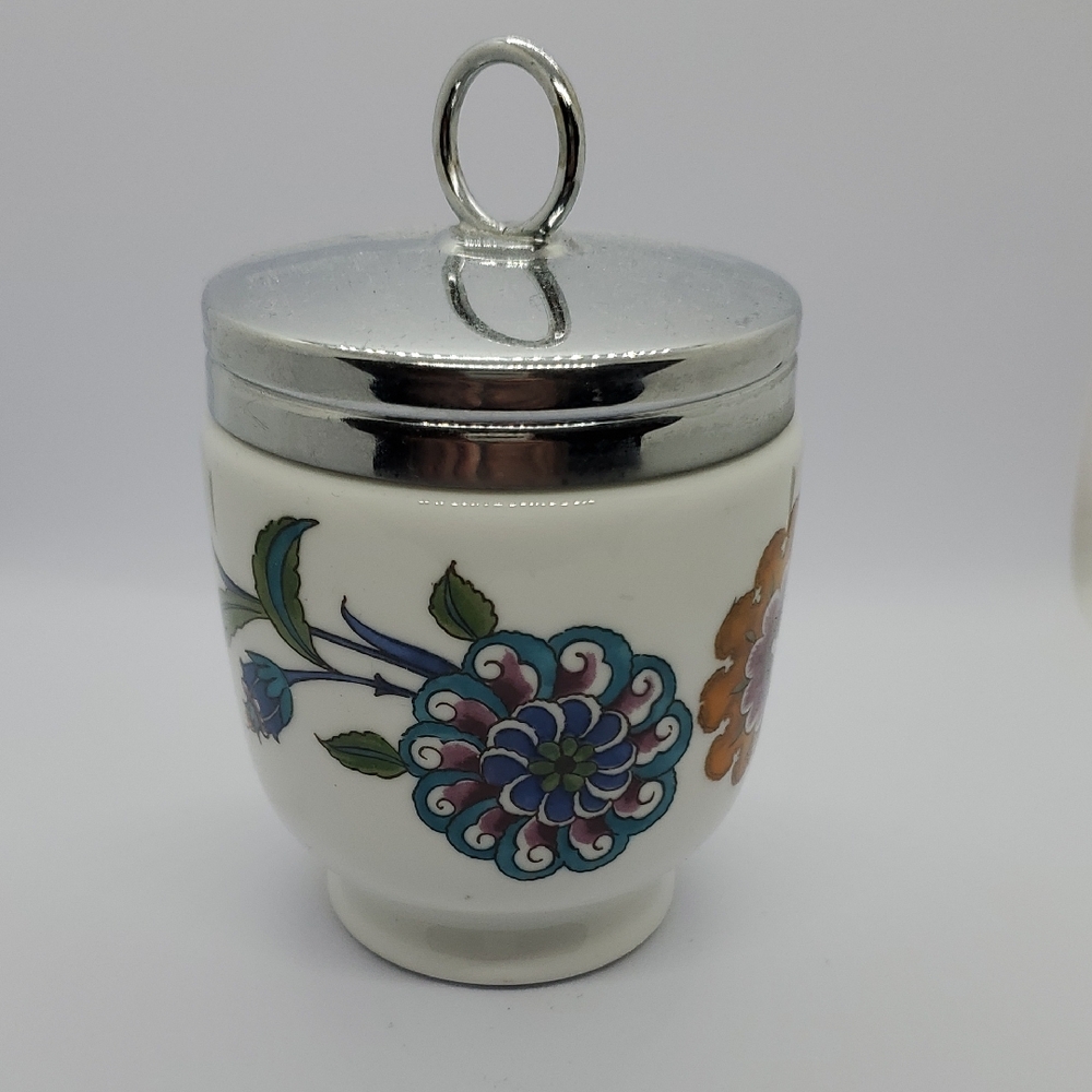 Royal Worcester King Size Egg Coddler. Rare Palmyra Pattern.